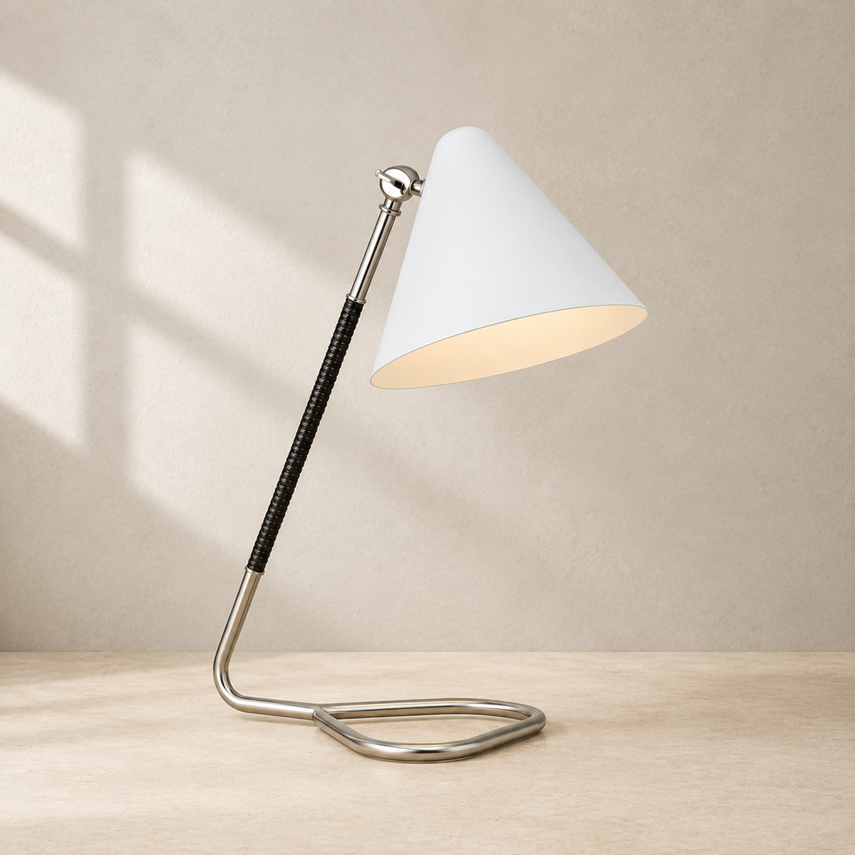 Silver 17-inch LED desk lamp with black rattan details